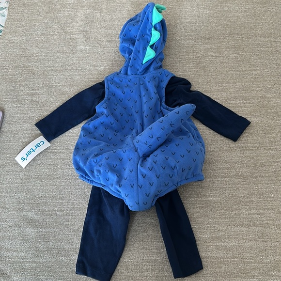 Carters Dinosaur Costume size 3-6 mo. NWT. - Picture 6 of 10